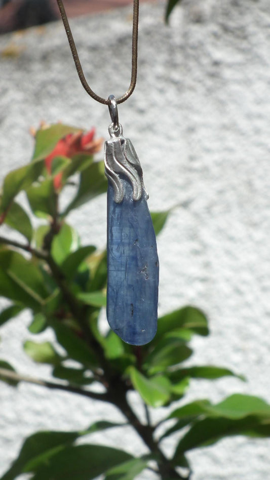 Blue kyanite pendant