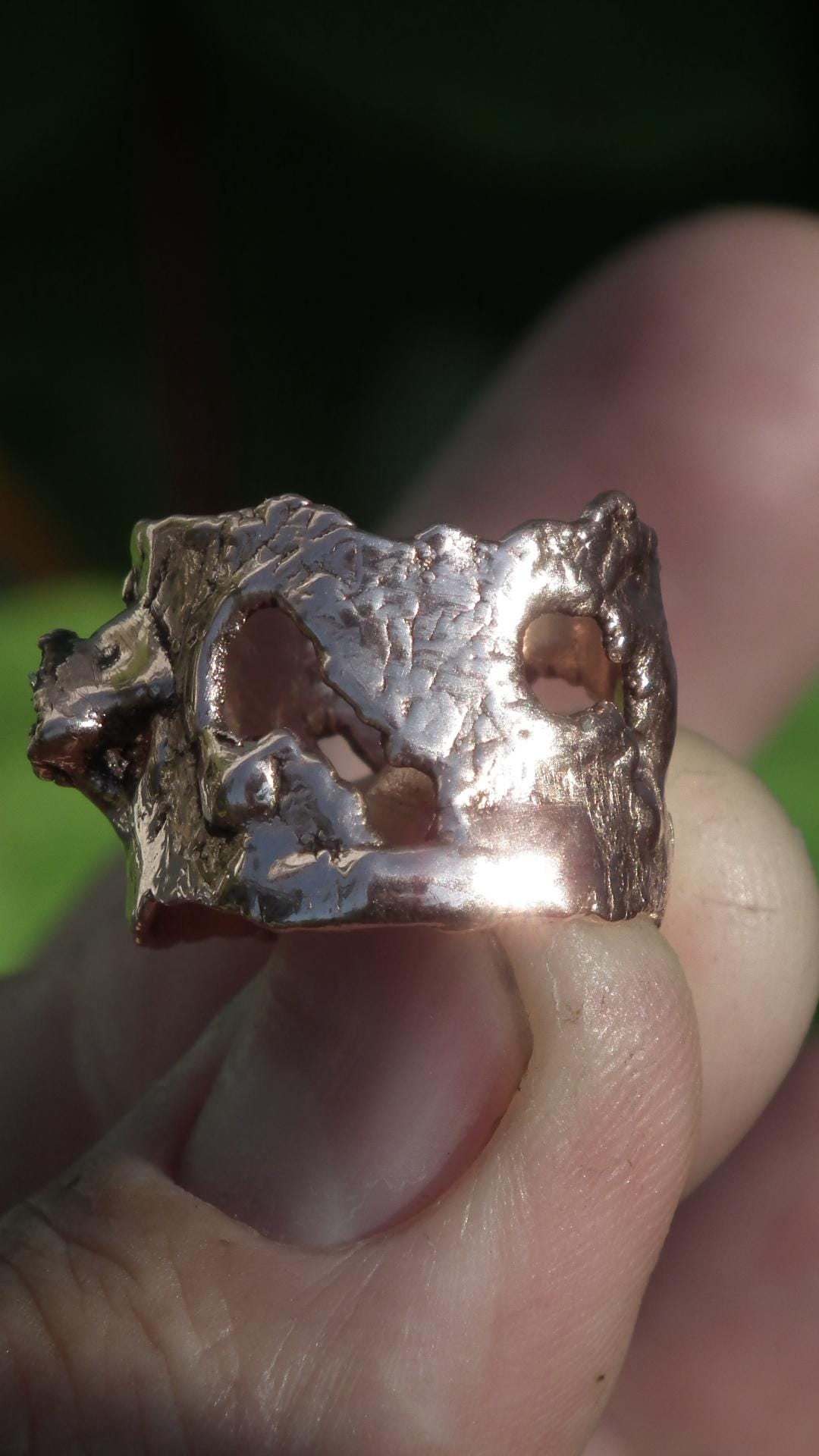 Raw moldavite ring / Bronze ring