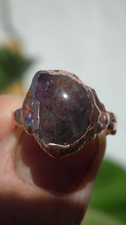 Electroformed copper Super 7 ring / Amethyst cacoxenite