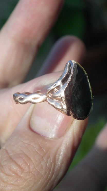 Electroformed copper Super 7 ring / Amethyst cacoxenite