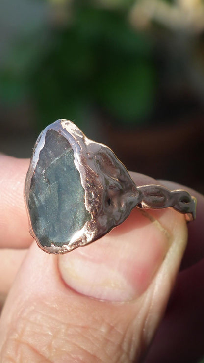 Electroformed copper Super 7 ring / Amethyst cacoxenite