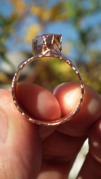 Raw garnet ring / Bronze ring
