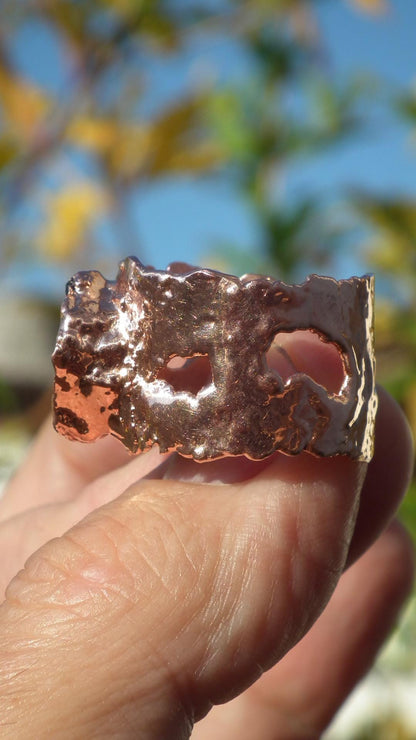 Raw garnet ring / Bronze ring