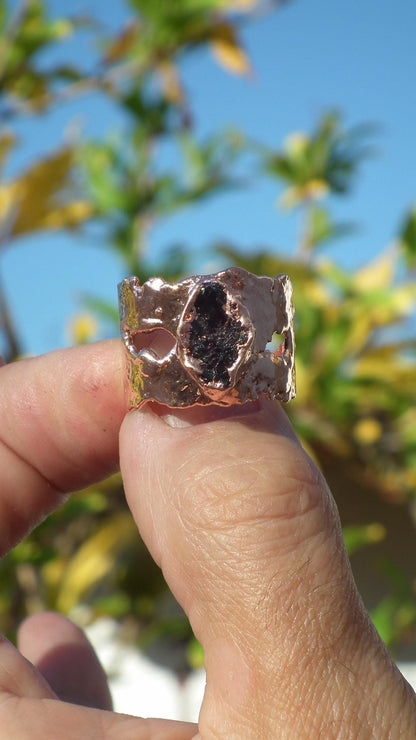 Raw garnet ring / Bronze ring