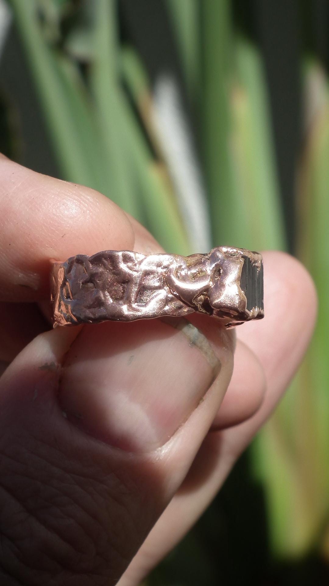 Black tourmaline ring / Electroformed copper
