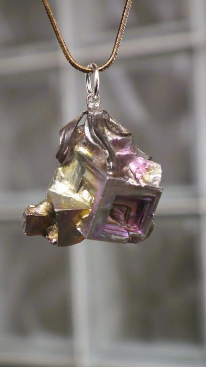 Bismuth pendant with silverplated bail