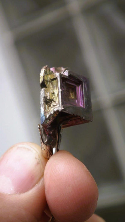 Bismuth pendant with silverplated bail