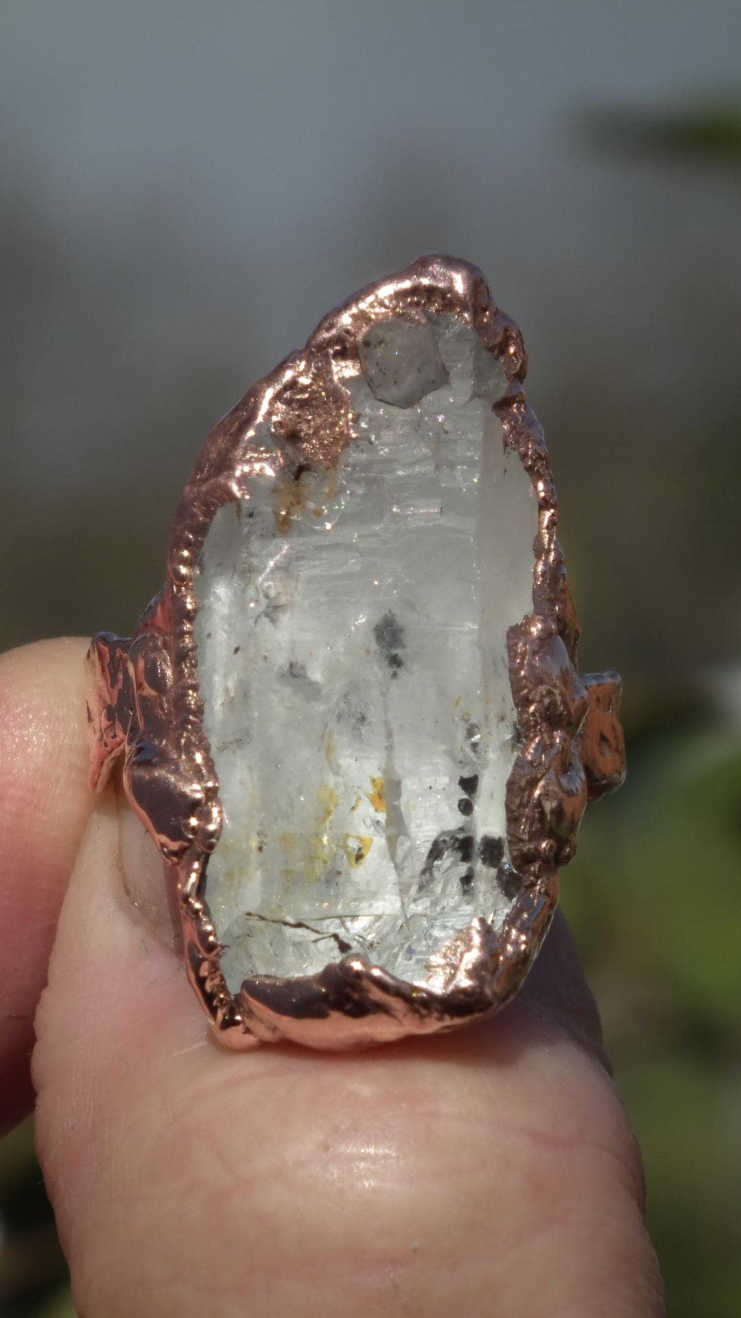 Enhydrokristalring // Uv-reactief kristal // Gouden enhydro // Elektrogevormd koper