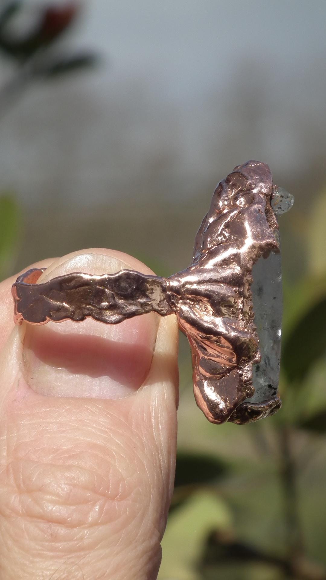 Enhydrokristalring // Uv-reactief kristal // Gouden enhydro // Elektrogevormd koper