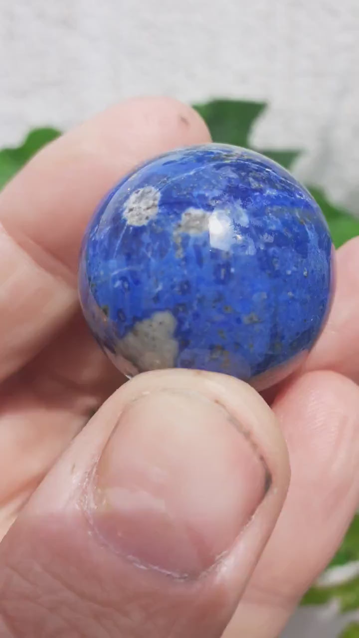 Lapis lazuli // Crystal ball // Natural lapis lazuli