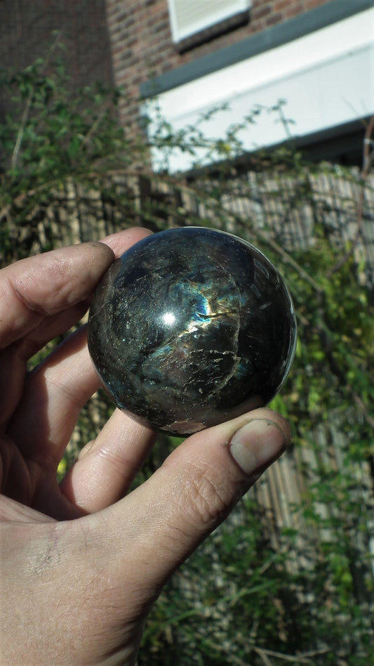 62mm Labradorite sphere from Madagaskar