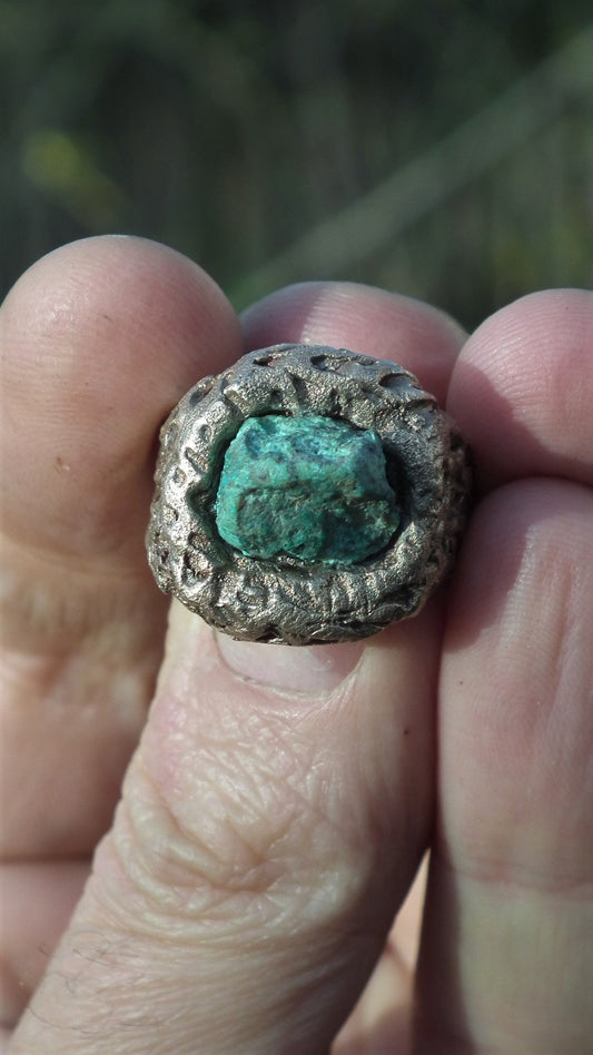 Handmade bronze Turquoise ring / Raw turquoise