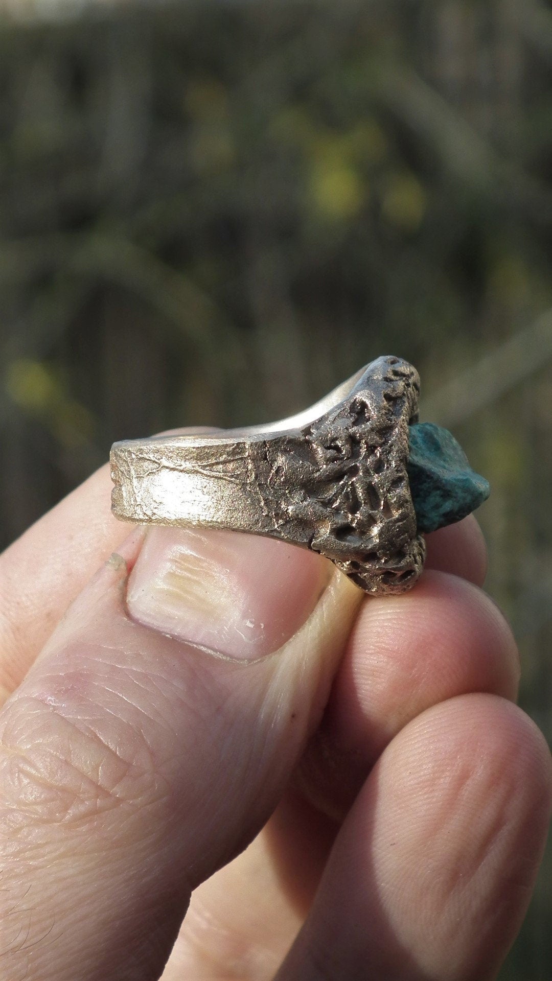 Handmade bronze Turquoise ring / Raw turquoise