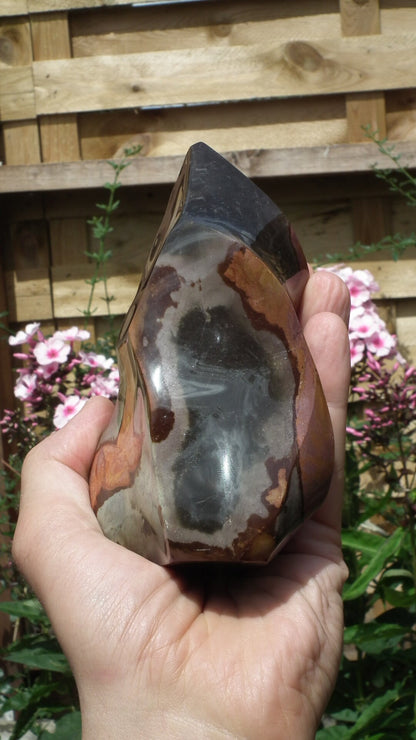 Polychrome jasper flame // Freeform // Sculpture