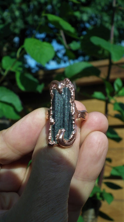Black tourmaline ring / Electroformed copper