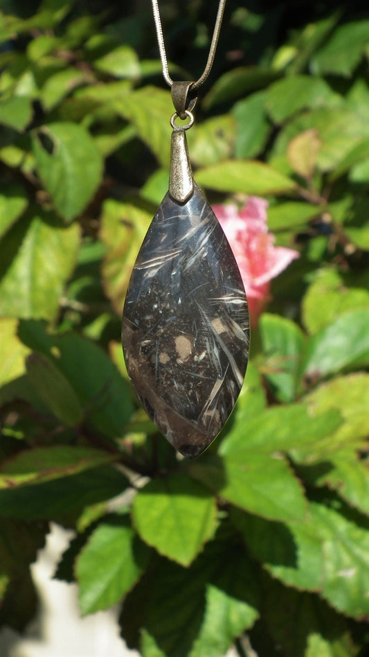 Feather Agate with bronze bail