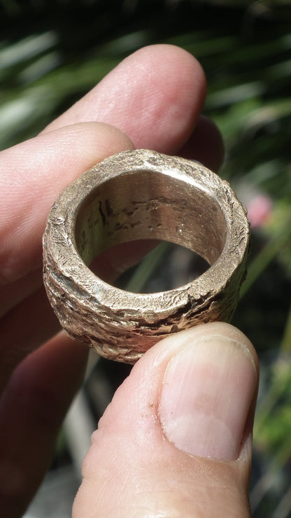 Bronze rainbow moonstone ring