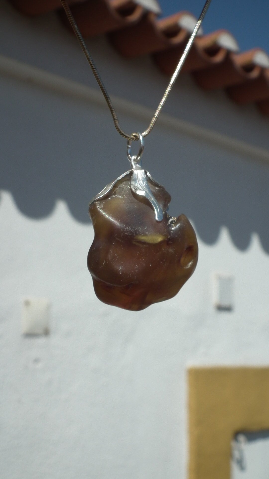 Blue sumatra Amber / Bernstein pendant