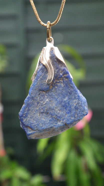 lapis lazuli necklace / raw lapis lazuli