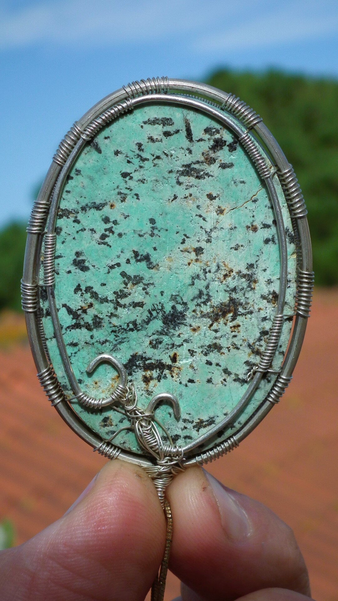 Turquoise necklace in silver wire