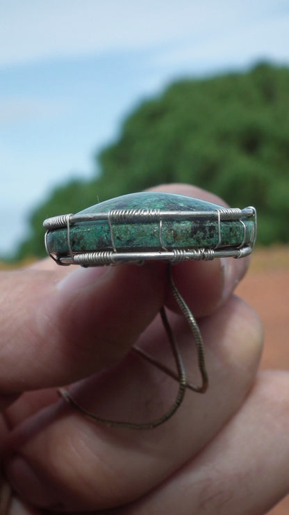 Turquoise necklace in silver wire