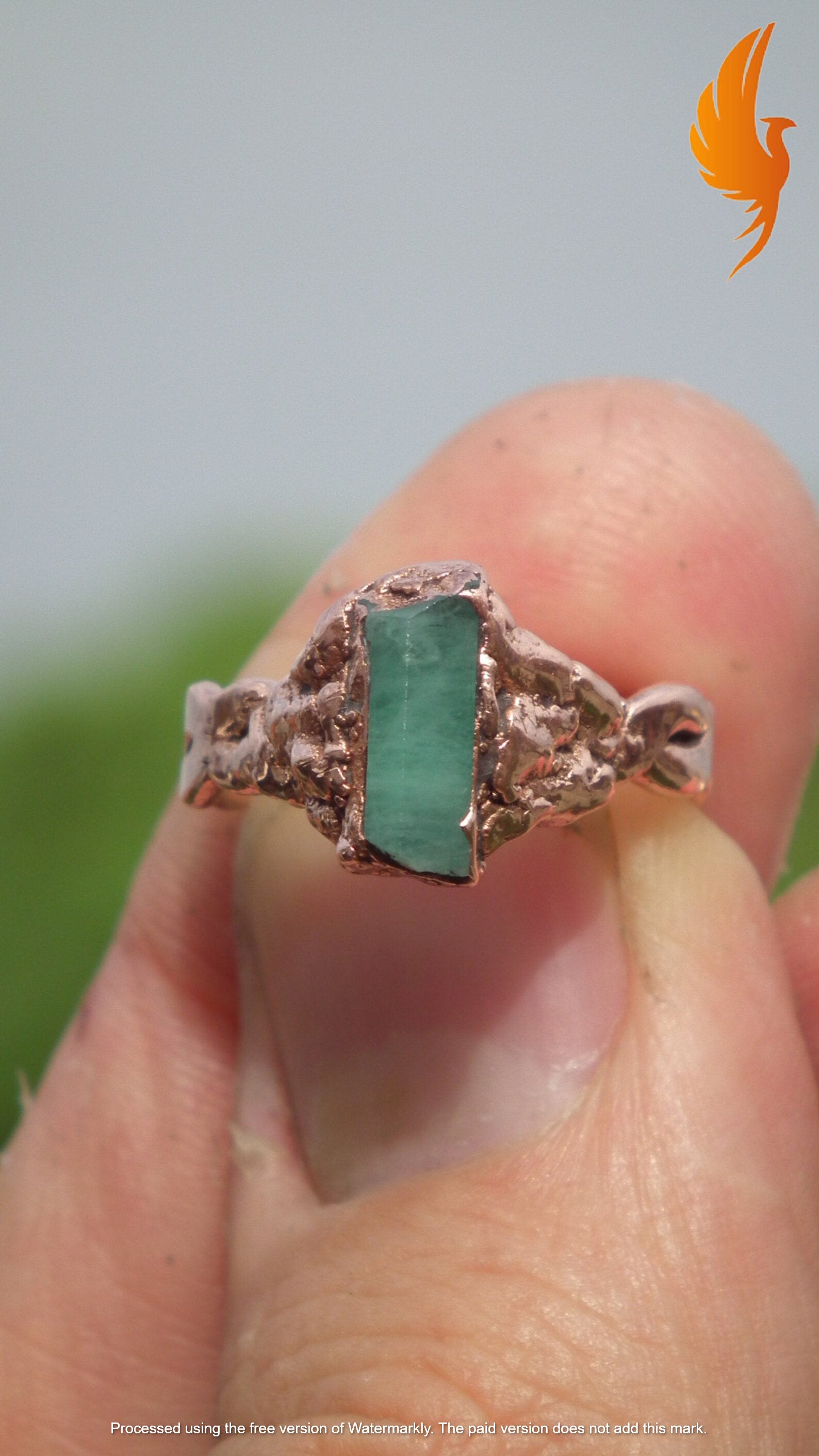 Raw emerald ring // Dainty emerald ring // Copper emerald ring