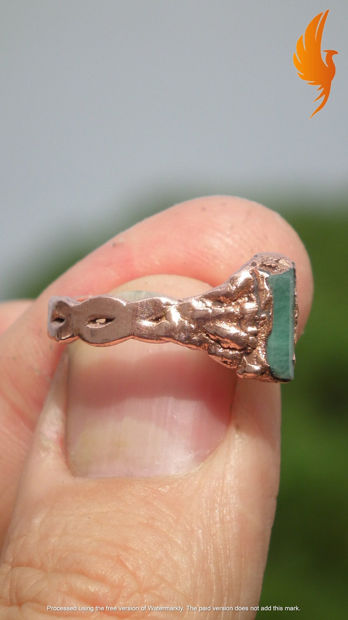 Raw emerald ring // Dainty emerald ring // Copper emerald ring